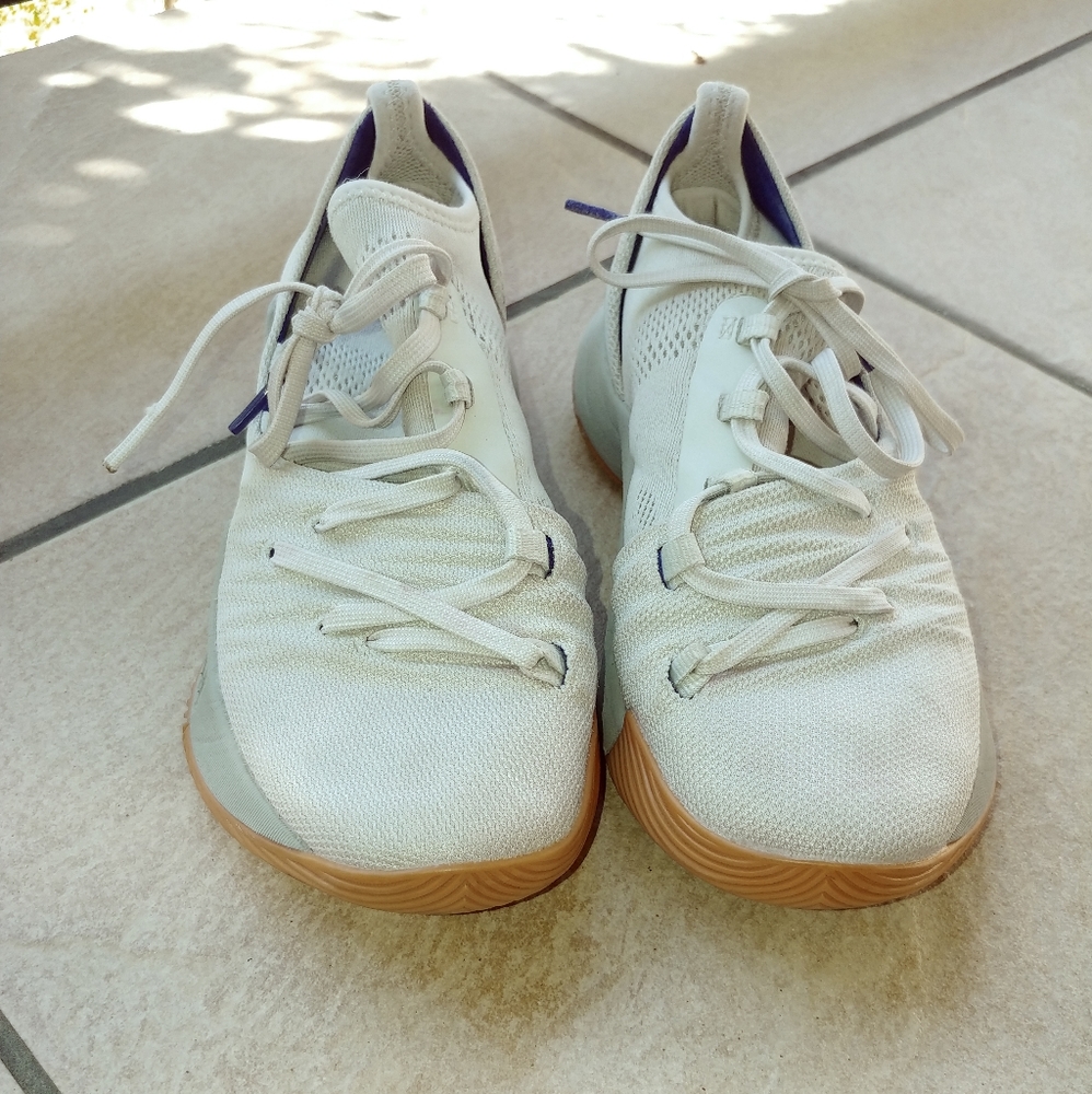 Under Armour Steph Curry basketball shoes